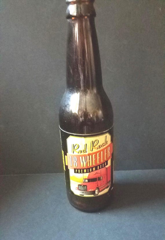 Collectible Beer Bottle 18 Wheeler