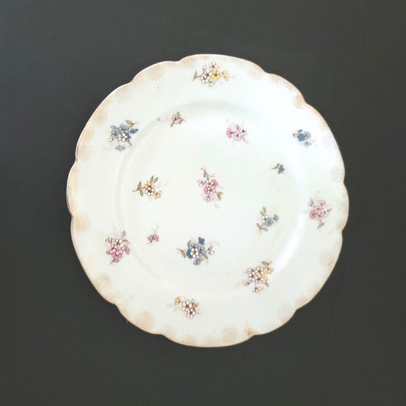 Carlsbad Austria Bread Plate 1920s
