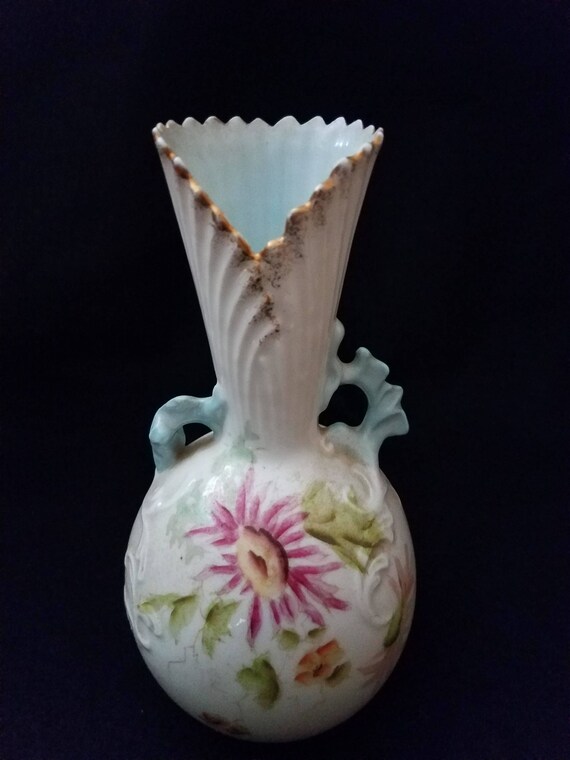 Baroque Vase /Floral/Amphora