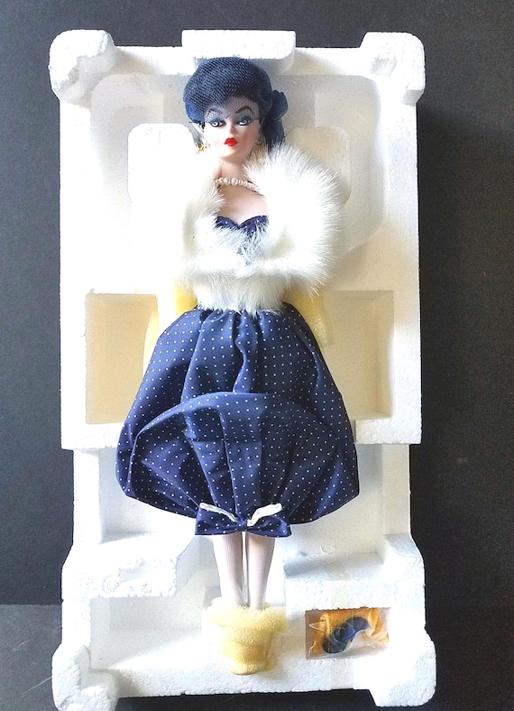 Porcelain Barbie Gay Parisienne 1991 replica of 1959 doll