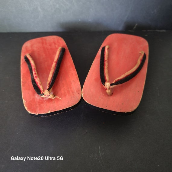1940s Komo Geta Japanese Sandals
