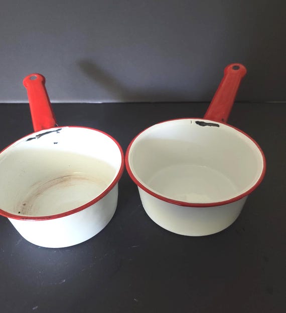 Red and White Small Enamelware Saucepan set 1