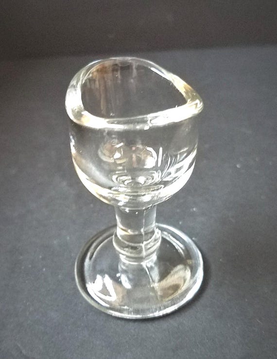 Vintage Glass Eyewash Cup