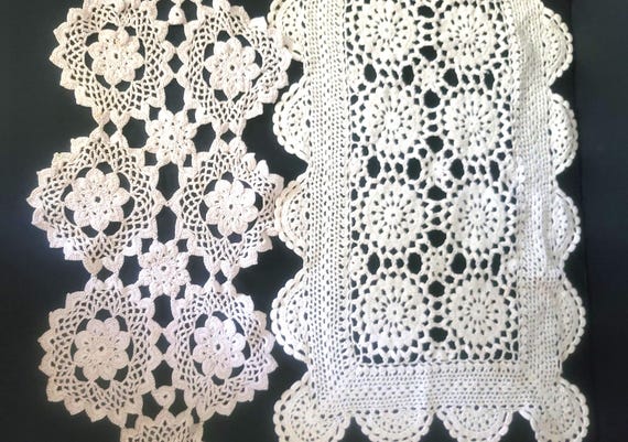 2 Doilies: 20x8 Flower Center & 18x10 Pinwheels Half-Circle Edge #7