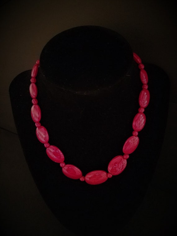 1930s Red Glass Bead Necklace Gem