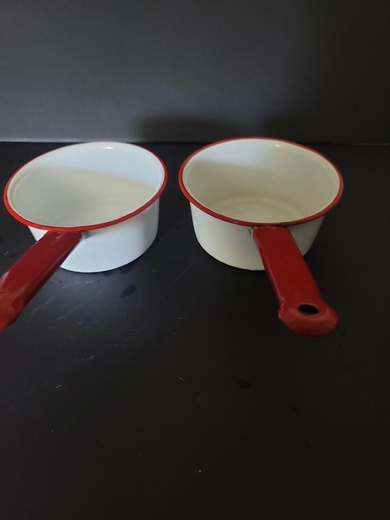 Pair of Red and White Enamelware Saucepans set 2