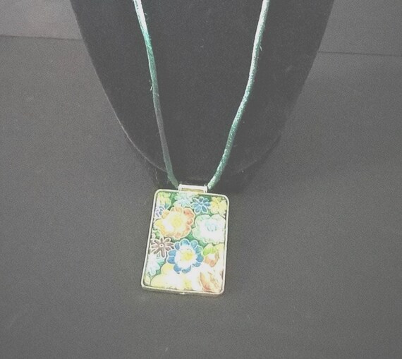 Cloissonne Pendant necklace