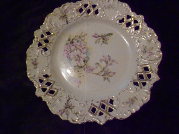 Latticed Edged Vintage Plate with Lavender Lilies