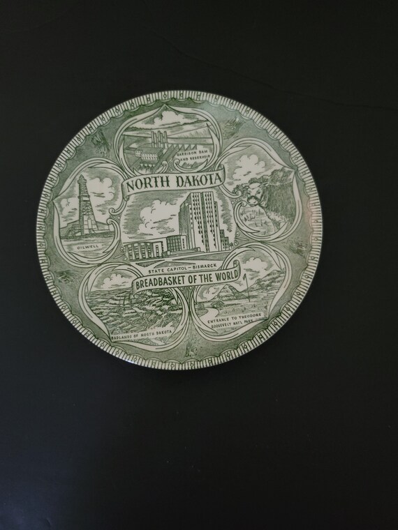 North Dakota Souvenir Plate 7"