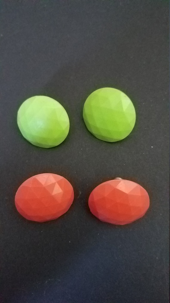 1960s Orange and Green Screw On Earrings