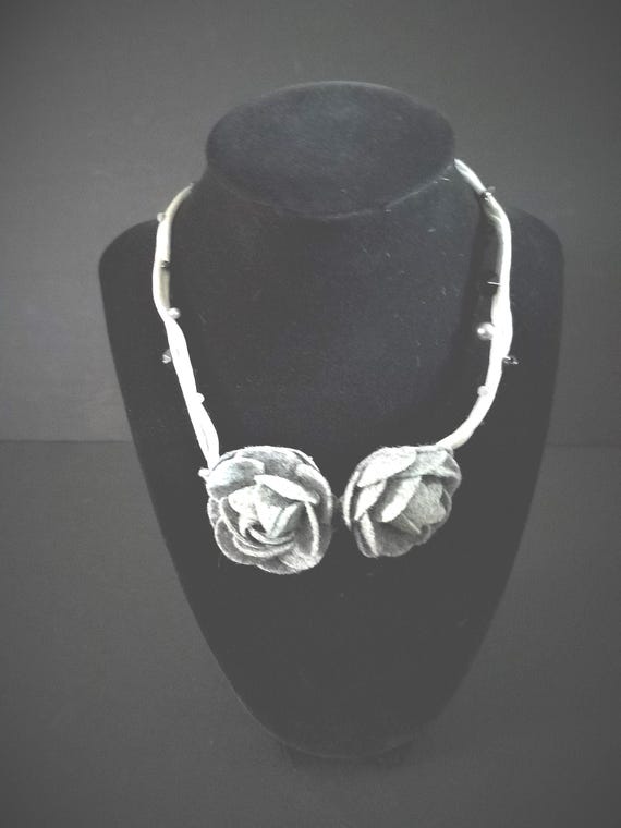 Gray Winter Chocker Necklace