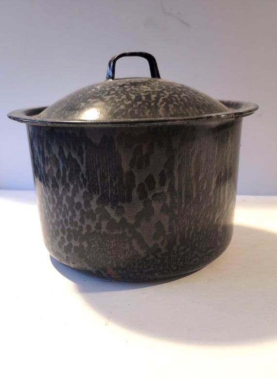 Stock Pot in Graniteware