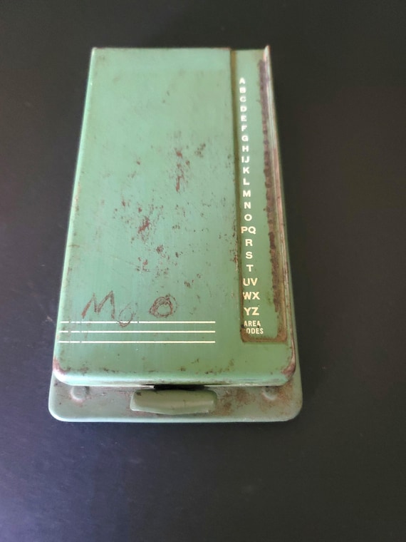 Bates Secretary Model G Telephone Address Keeper