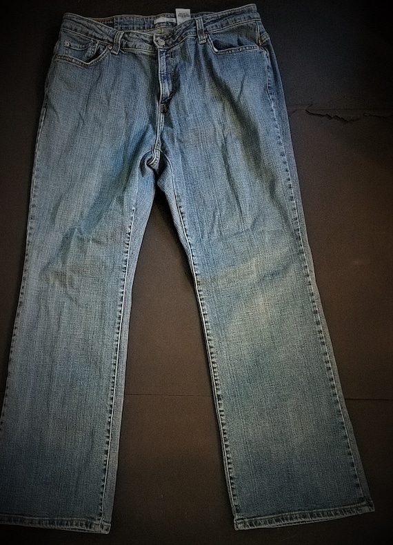 Levis 515 Ladies Boot Cut size 18