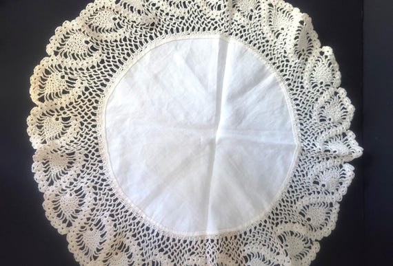 Ivory Doily, 17-Inch Cotton Center Crocheted Lamp Mat #5