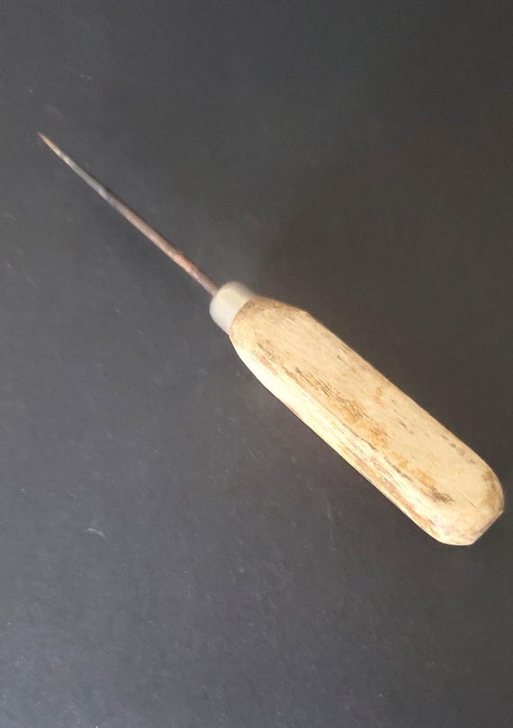 Old Wood & Steel Ice Pick