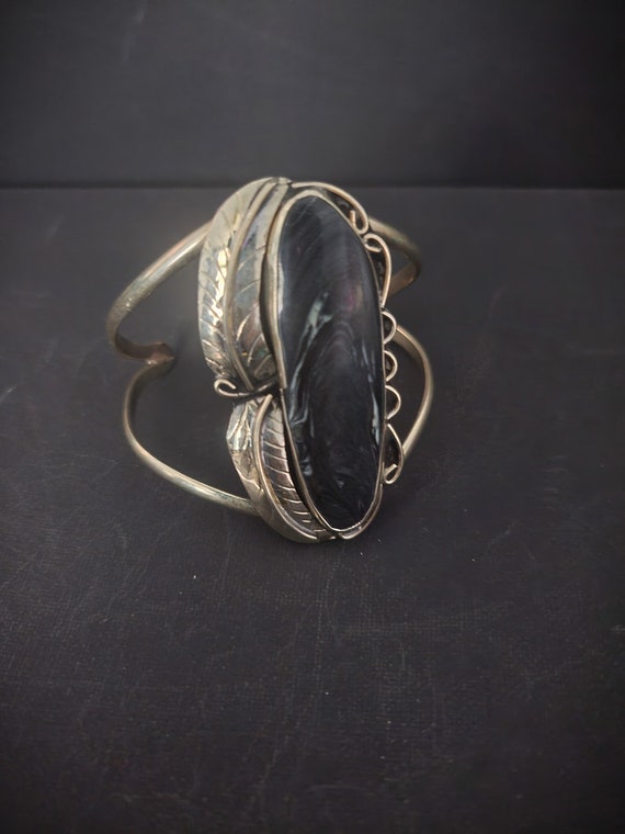 Navajo Lapis Lazuli Wire Cuff Bracelet circa 1940