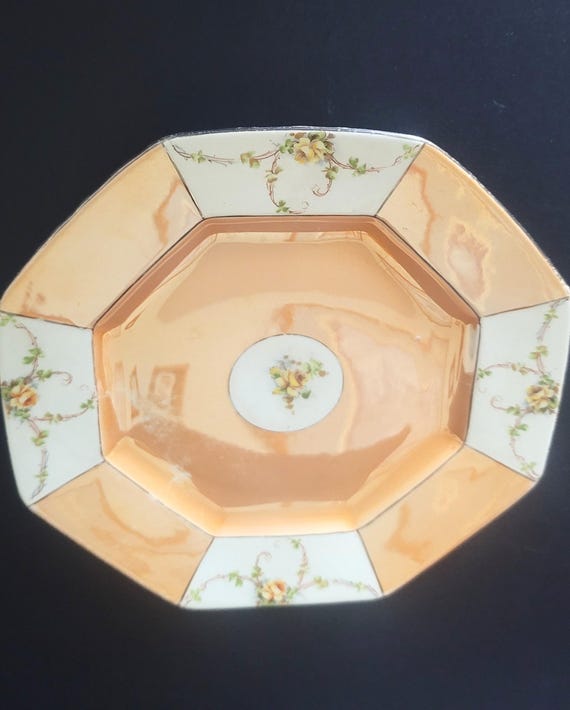 Royal Rochester Peach Lusterware Plate circa 1925