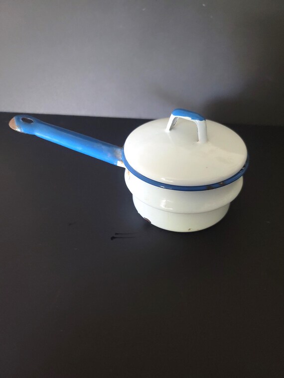 Small enamelware Pot Saucepan