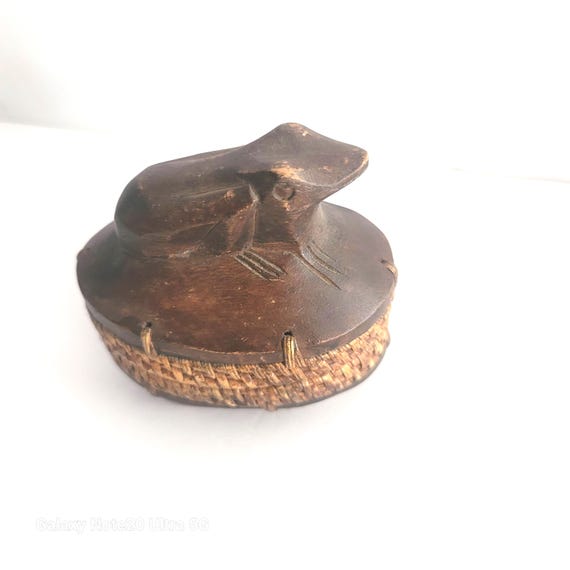 Chinese Rattan and Wood Frog Antique Tobacco Box