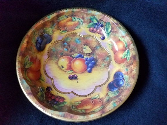 Daher Ware Tin Bowl 1971
