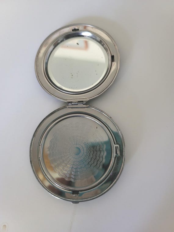 Antique Leather Compact