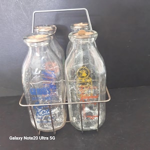 Juego de 4 botellas de leche cuadradas vintage con tapas de cartón y soporte
