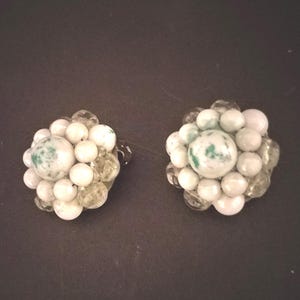 1950s Marble Bead Clip On Earrings