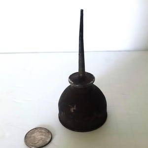 Antique Thumb Oiler