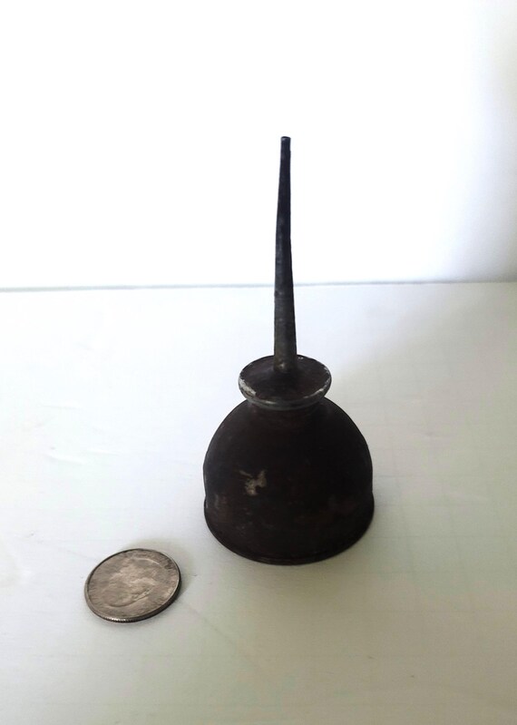 Antique Thumb Oiler