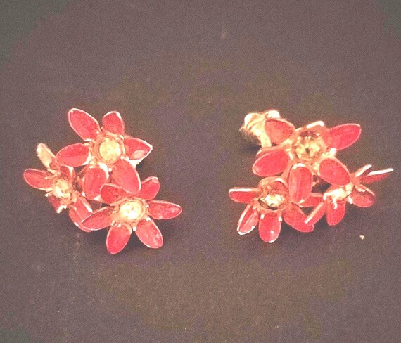 Vintage Metal Red Flower Screw Back