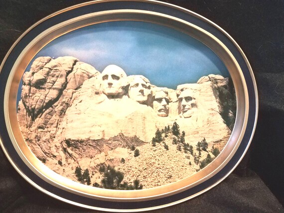 1960s Mount Rushmore Metal Tray
