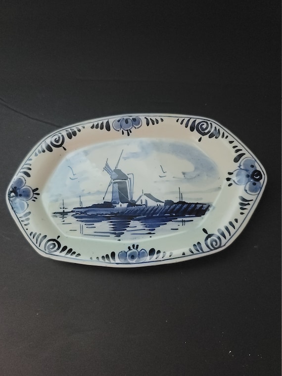 Small Delft Dish