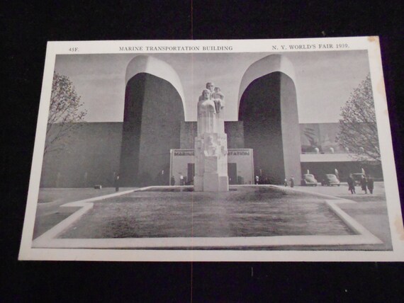 Officially Licensed NY Worlds Fair Postcard 1939