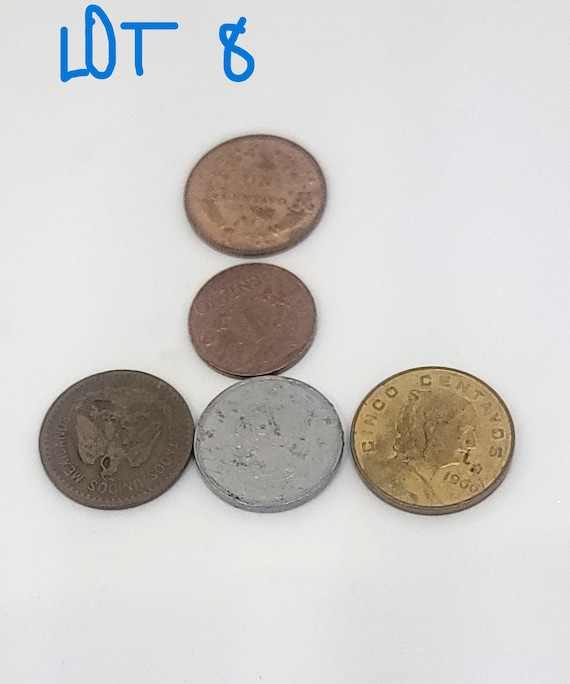Vintage Coin Set: Peruvian, Columbian, Mexican 1938 to 1970 Lot 8
