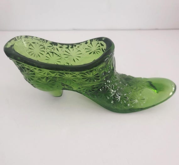 Fenton Green Glass Shoe in Daisy Pattern