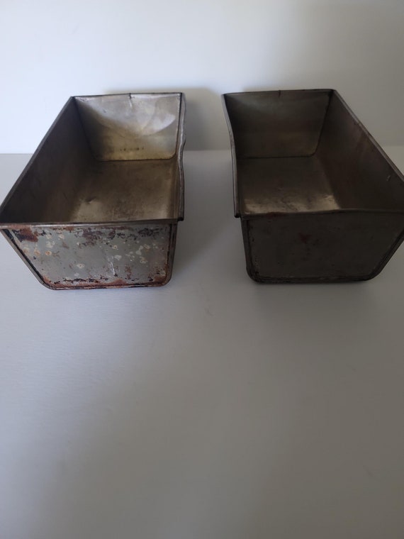 Extra Large Bottom Curved Vintage Loaf Pans