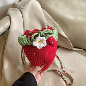 Crochet Strawberry Bag, Crochet Purse, Crochet Pouch, Bag for Valentines, Crochet Kids Bag, Handbag for Women, Bags, Mini Bag, Gift for Her