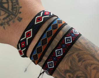 Pulseira Boho Surfer: Joia de algodão trançado à prova d'água para amizade, presente para homens.