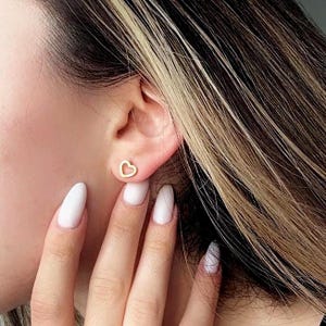 Tiny Heart Earrings, Heart Stud Earrings, Perfect Simple Earrings, Gift for Girlfriend, Minimalist Heart Earrings, Small Heart Earrings