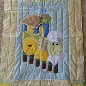 TRAIN QUILT Choo Choo Train - blue strip boarder