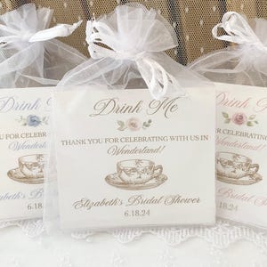 Alice in Wonderland Tea Party Favor Bags: DIY Keepsake Kit