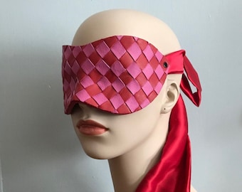 Valentine Pink and Red Leather Blindfold - Red and Pink Lattice Leather Sleep Mask - Leather and Silk Mask - Fetish BDSM  - Gift for lovers