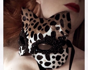 Japanese Erotic Masked Leopard Girl
