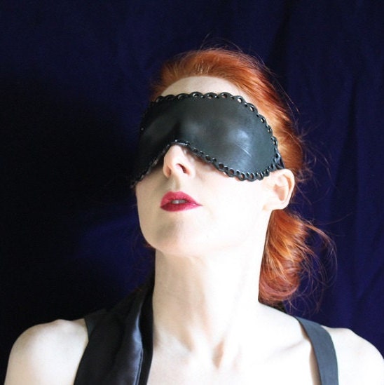 Soft Vegan Leather Blindfold Mask Black