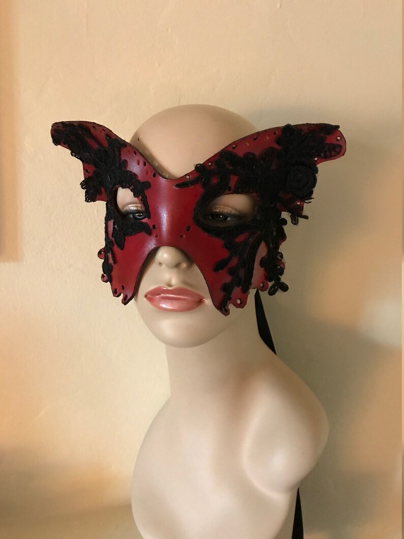 Red Butterfly Mask Leather & Black silk Lace Dark Fairy Mask Moth Mask Masquerade Fae Halloween Mardis Gras Adult Fantasy mask zdjęcie 6