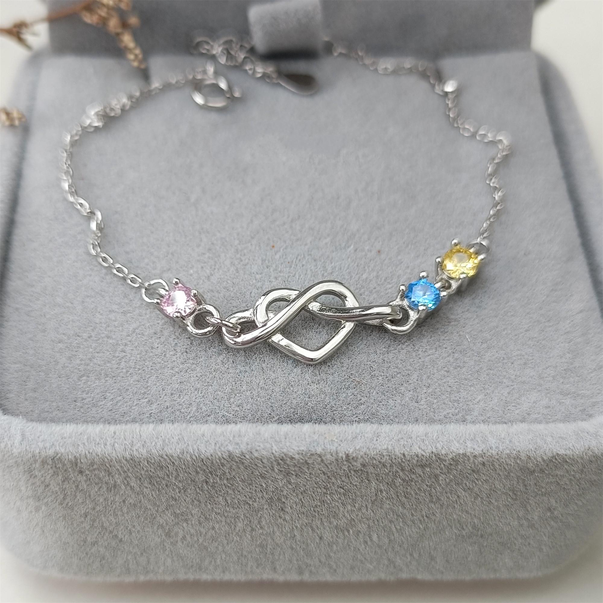 Gemszoo Bracciale Personalizzato A Cuore Con Nodo - Pietre Portafortuna 2-4 Compleanni, Catena Regolabile, Regalo In Scatola