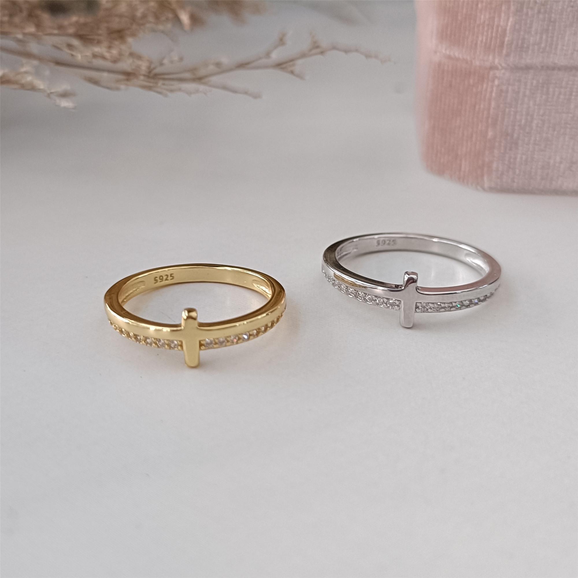 An meine Tochter, bete darauf, goldener Kreuzring, religiöses Geschenk, christlicher Schmuck, Sterling Silber Ring, Geburtstagsgeschenk von Mama, Weihnachtsgeschenk