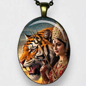 Collana Durga Adi Shakti, Mahishasura Mardini, Ciondolo Bhagavati Meditazione Bhavani Amuleto di loto Dea del potere, della forza e della protezione