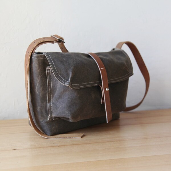 Small Satchel in Stone Waxed Canvas and Leather // Weather Resistant // Organic Cotton Canvas Lining